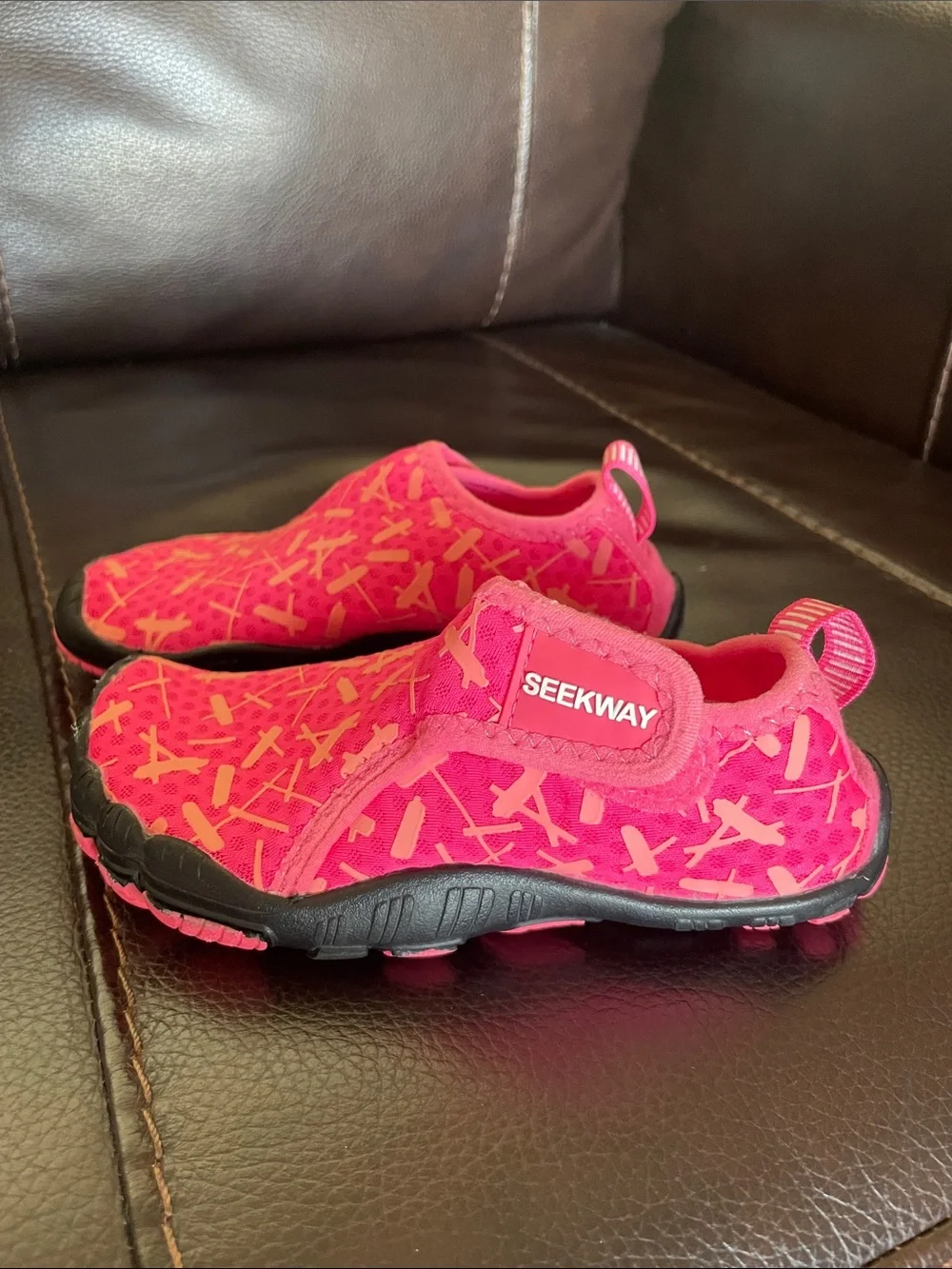 SEEKWAY Pink Kids Water Shoes